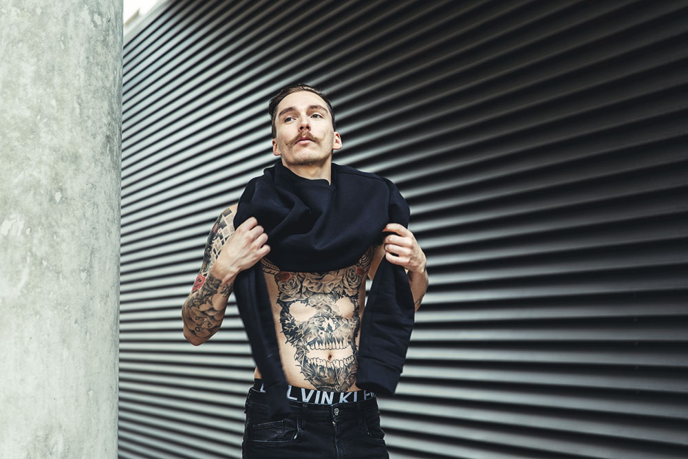 Designfotografie Körperkunst Calvin Klein Hipster